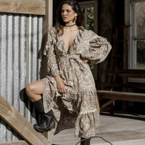 SPELL AND THE GYPSY COLLECTIVE LEOPARD PRINT ADA GOWN NWT SIZE SMALL - Picture 2 of 12